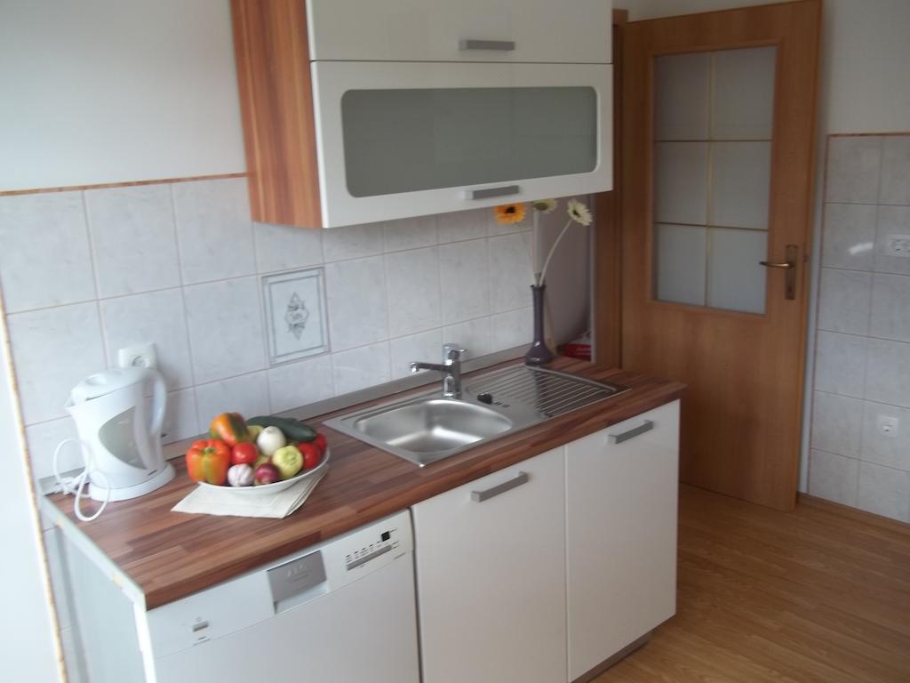 Apartments Ljubas Opatija Quarto foto