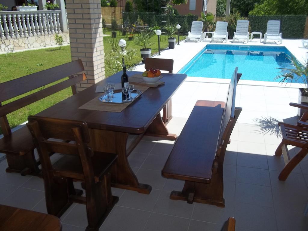 Apartments Ljubas Opatija Quarto foto